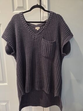 POL Sweater Tunic in Deep Charcoal Gray